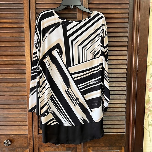 Cato Women’s Blouse Size M - Picture 6 of 6